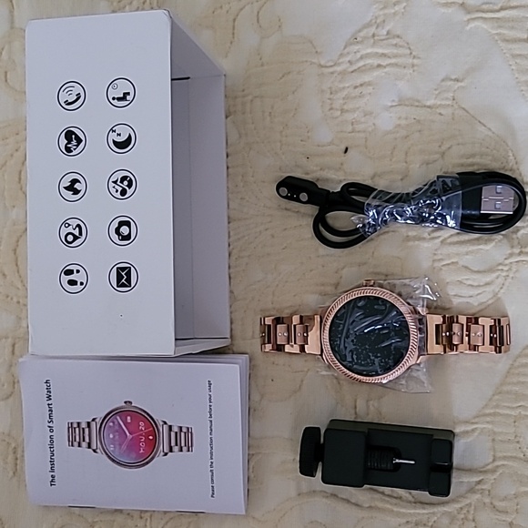Smart Watch, NWOT - Picture 2 of 8